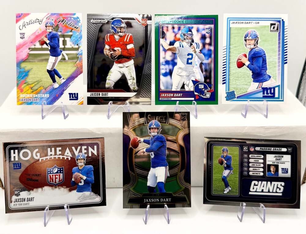 Jaxson Dart New York Giants NFL Rookie QB 7 Card Lot Panini Football Cards